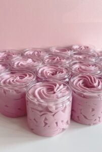 Rabarberi kehavõi, vähendab naha ketendust, sügelust, rahustab ärritunud ja pragunenud nahka. Hoiab ära kortsude ja pigmendilaikude varajase moodustumise, aitab haavade paranemisel.